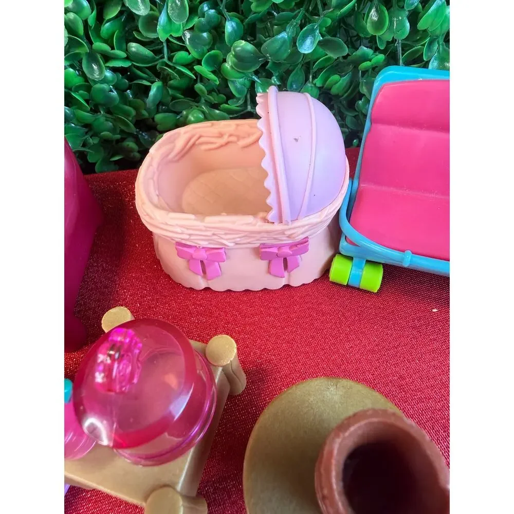 Li'l Woodzeez Living Room Nursery Set Bright Pink Doll House Furniture Toys